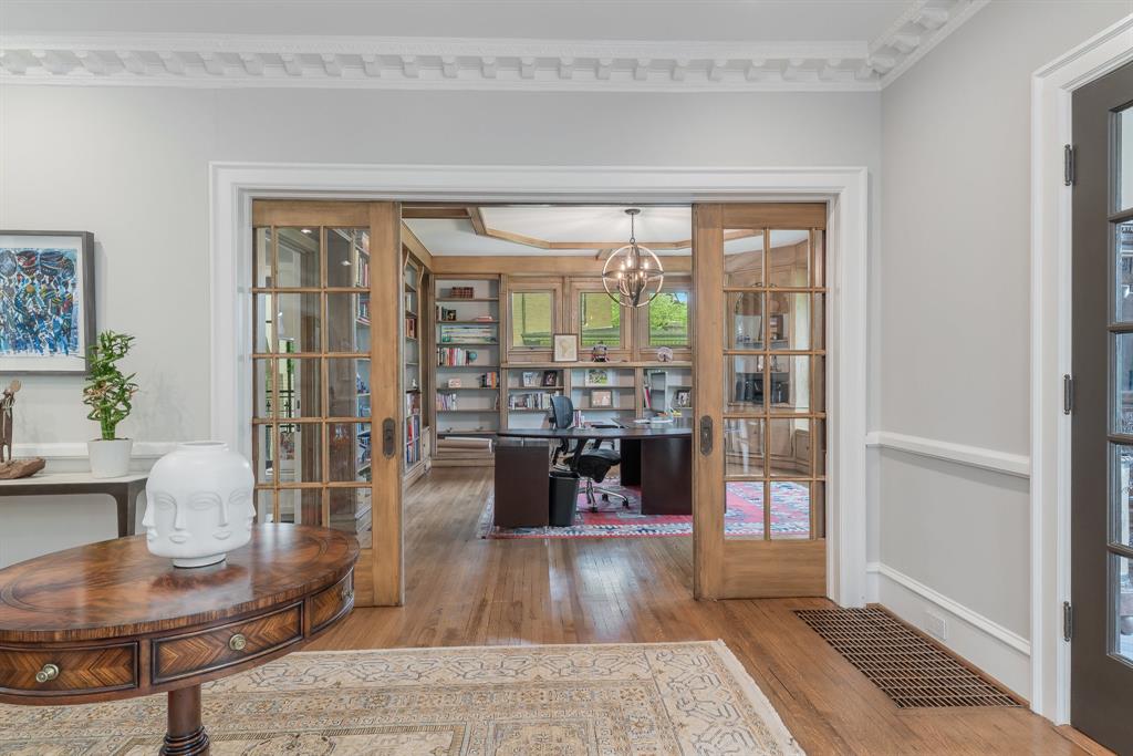 Munger Place - Residential