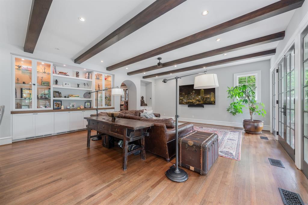 Munger Place - Residential