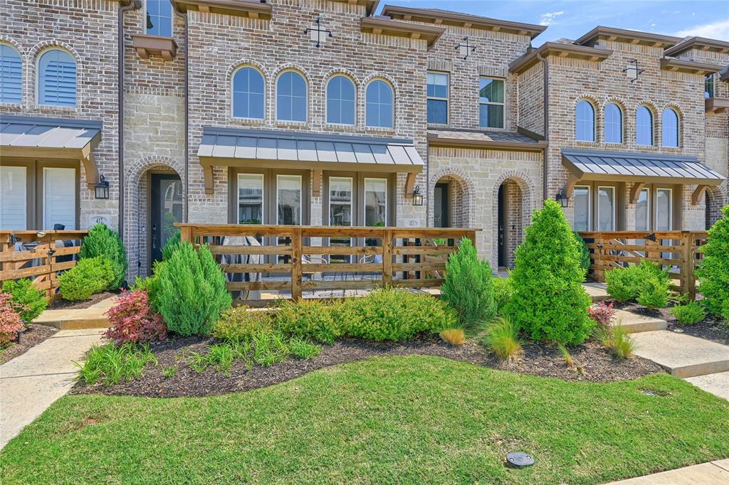 421 Blue Creek Cove
