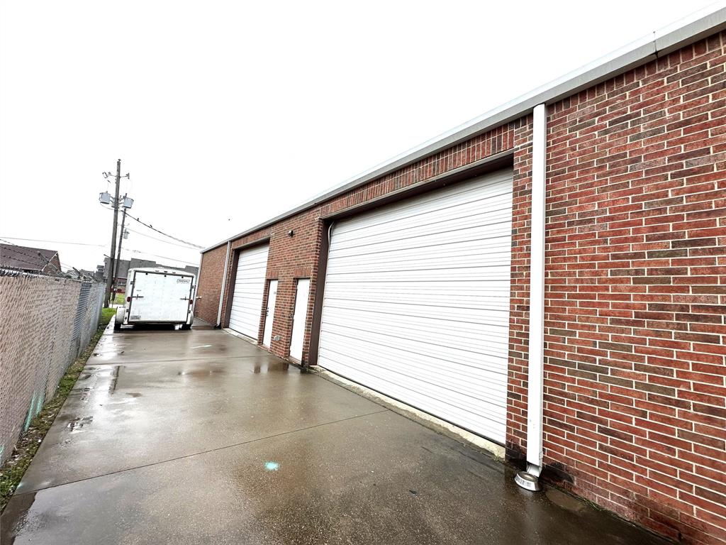 Regency Bus Park - Ph 2 - Commercial Sale