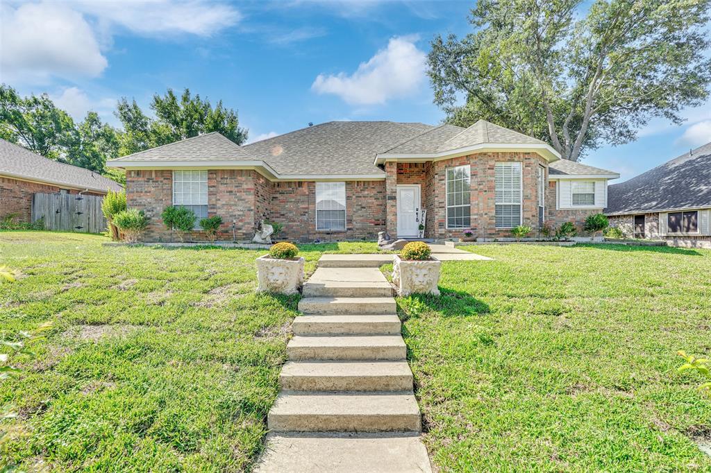 628 Heather Knoll Drive