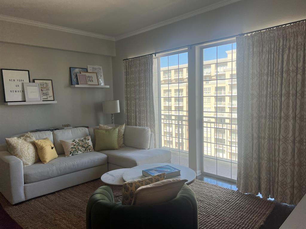 3225 Turtle Creek Boulevard 1706