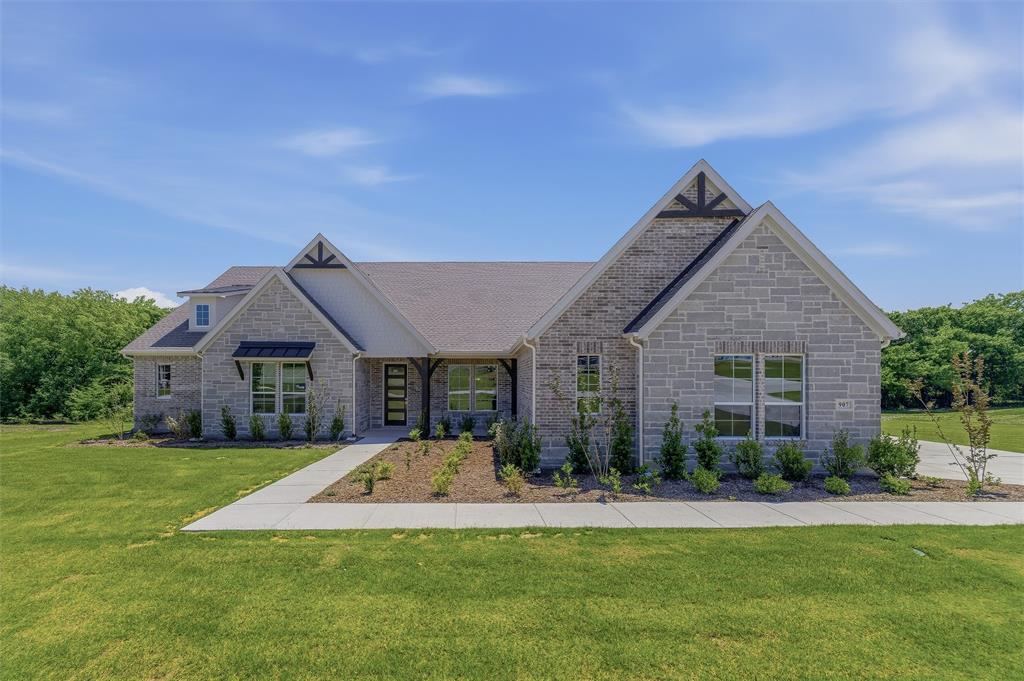 907 Perrin Lane