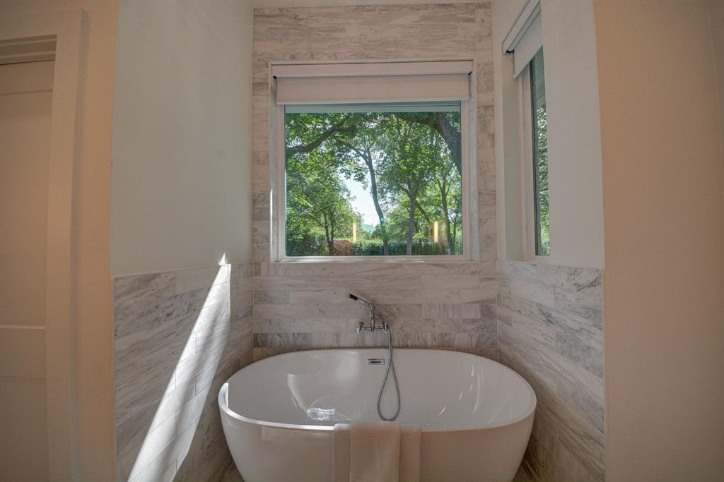 The Peninsula At Twin Coves Ad - Residential