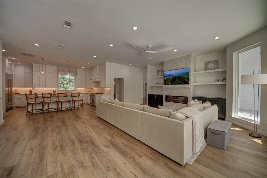 The Peninsula At Twin Coves Ad - Residential