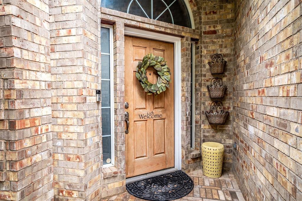 10149 Red Bluff Lane