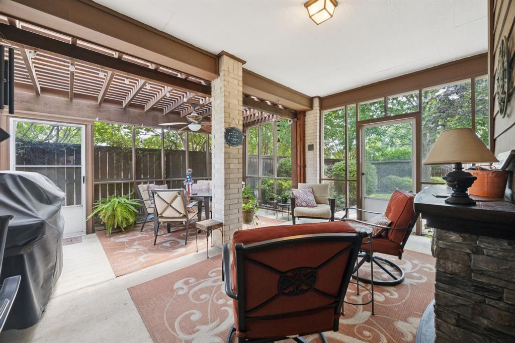 2728 Edgebrook Court