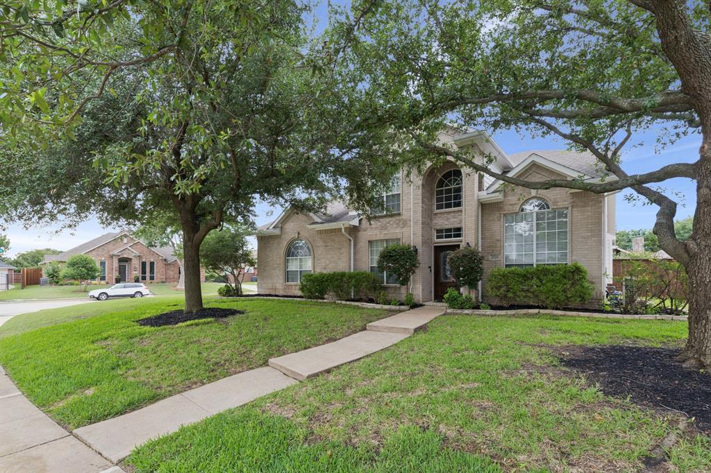 2728 Edgebrook Court