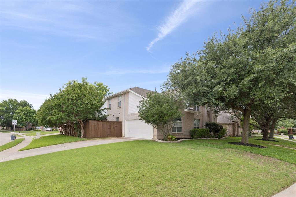 2728 Edgebrook Court