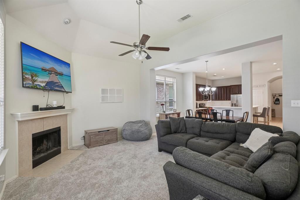 1133 Grimes Drive