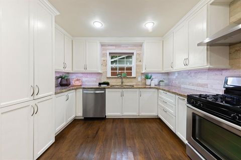 Tiny photo for 10338 Country Club Drive, Dallas, TX 75218 (MLS # 21145789)