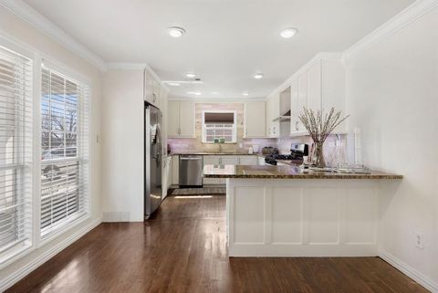 Tiny photo for 10338 Country Club Drive, Dallas, TX 75218 (MLS # 21145789)