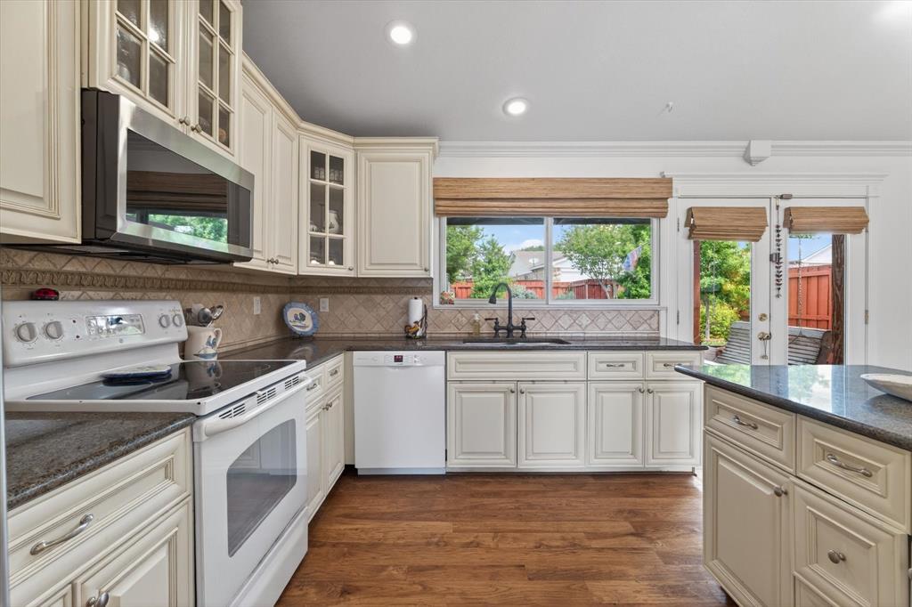 Colony 27 - Residential