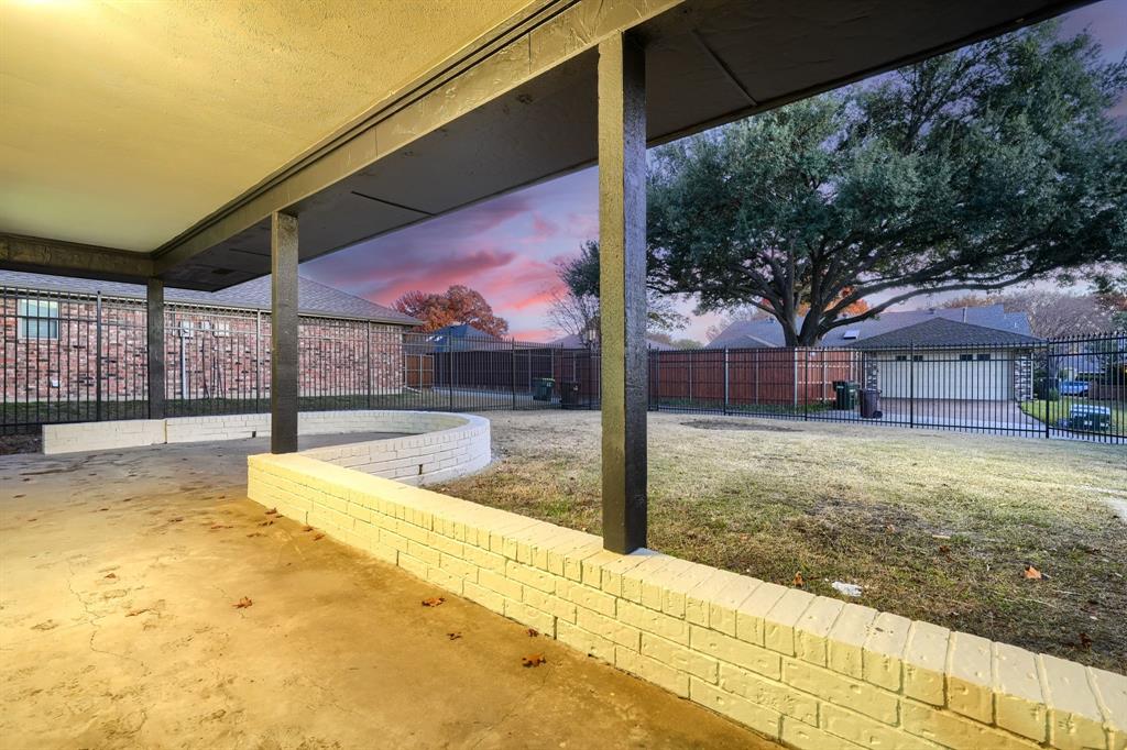 1712 Cathedral Drive