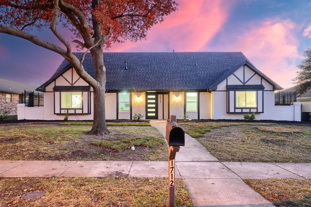 1712 Cathedral Drive