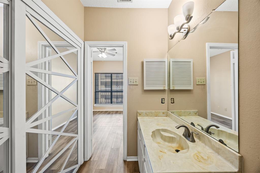 Lovers Lane Condos Ph 01 04 - Residential