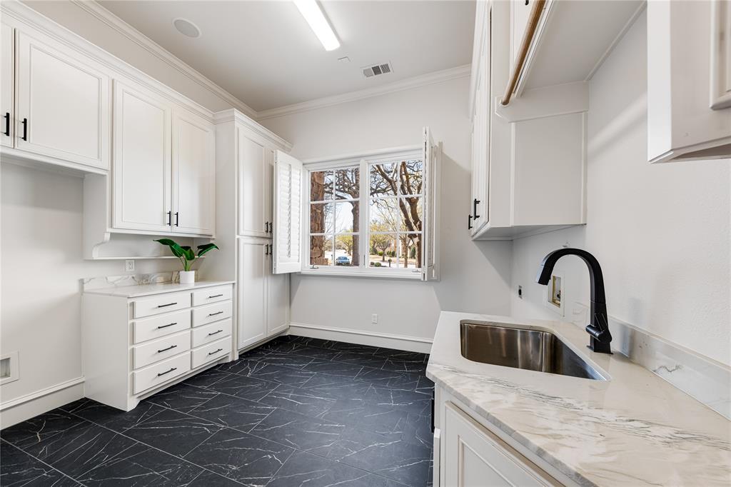 Manors At Waterford The - Residential