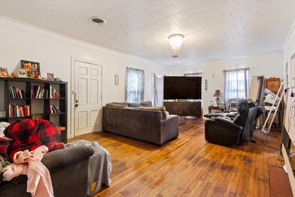 Smith E - Residential