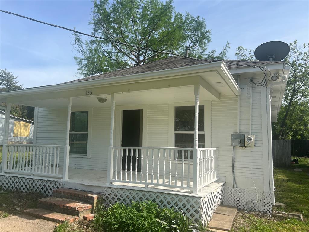 Photo 1 of 12 — 125 W College Street, Princeton, TX 75407