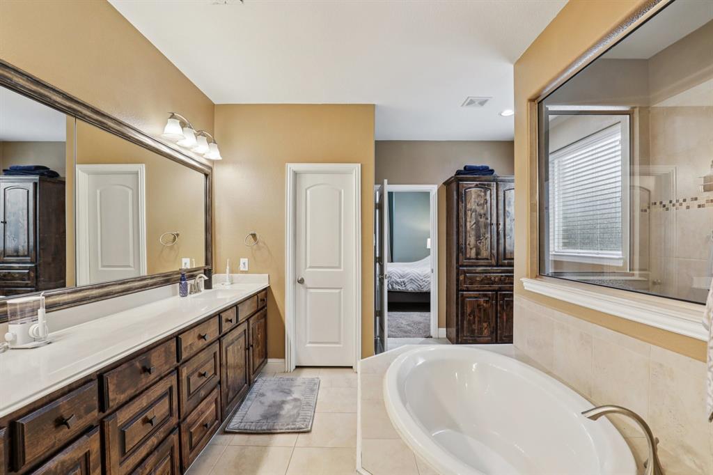 Sunset Pointe Ph Eighteen - Residential