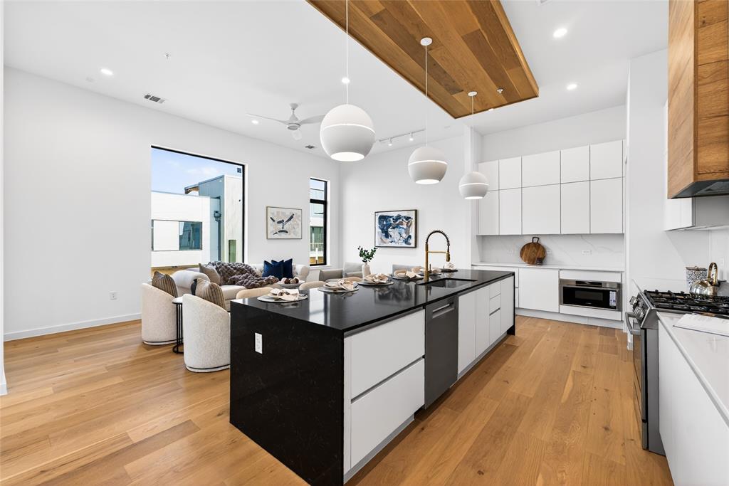 View Retail Condo - Residential