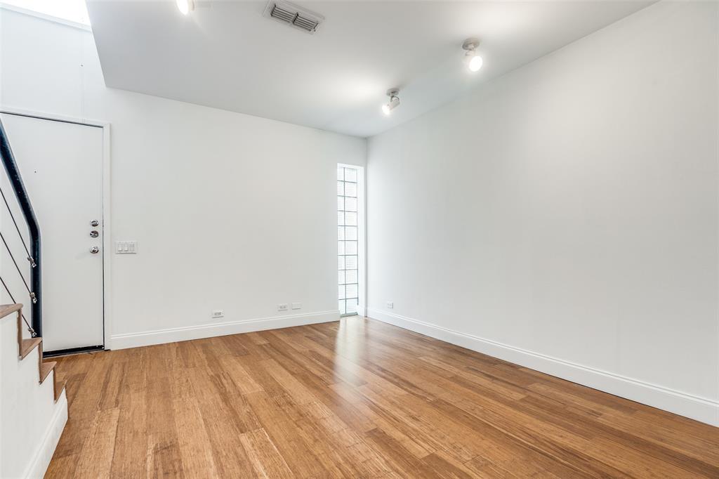 4242 Buena Vista Street 10