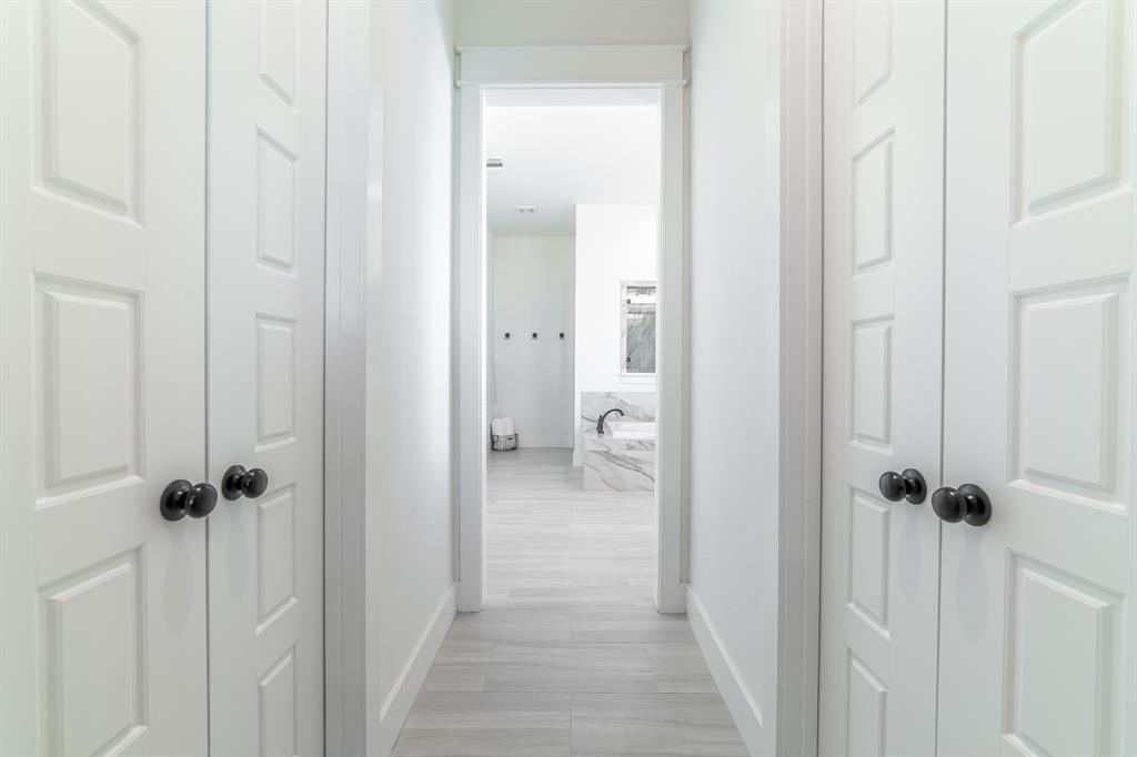 Springtown, Texas 76082, United States, 4 Bedrooms Bedrooms, ,3 BathroomsBathrooms,Residential,Pending,30649