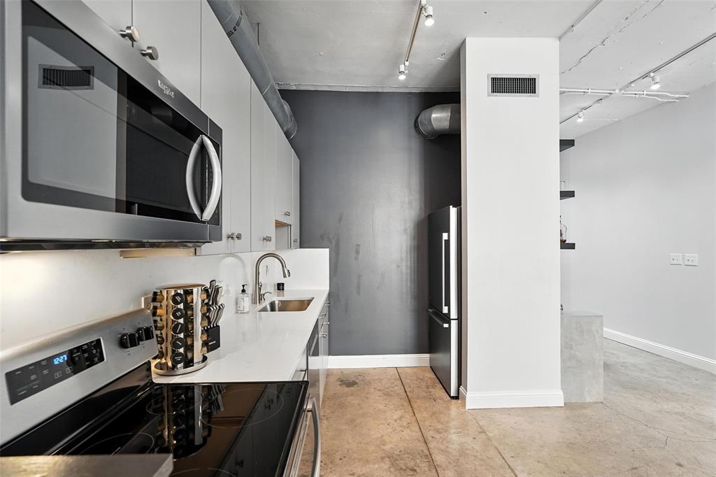 Soco Urban Loft Condo - Residential
