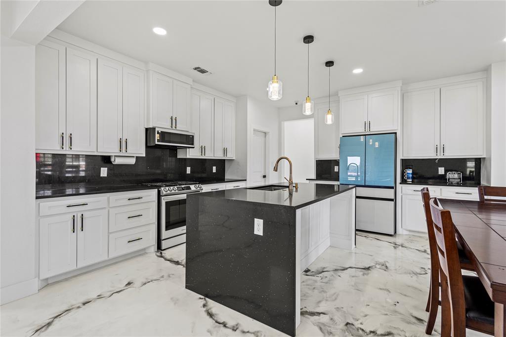 PECAN OAK TRAILS - Residential