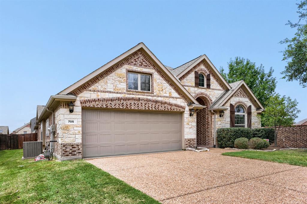 705 Nesbit Court