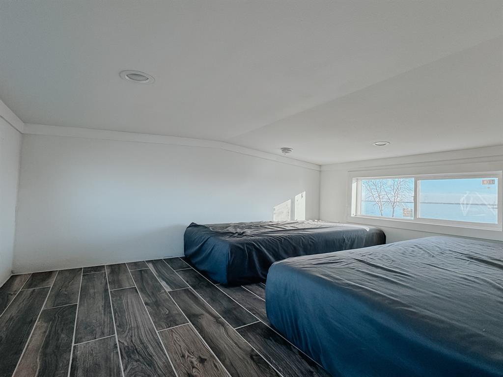 Peninsula Point - Residential