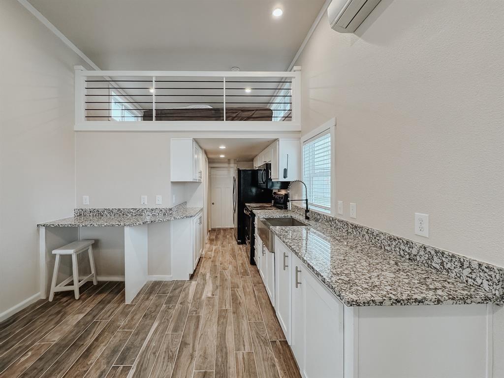 Peninsula Point - Residential