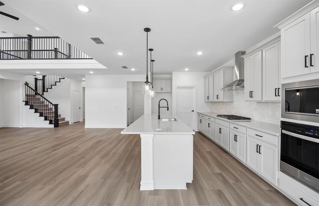 2605 Landmark Drive