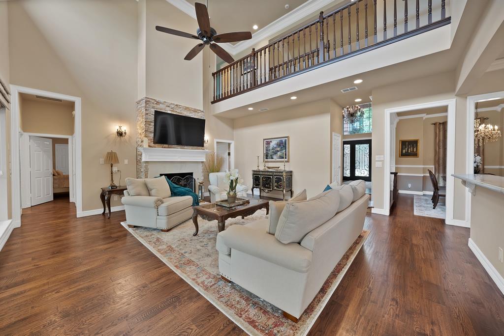 803 Riviera Drive
