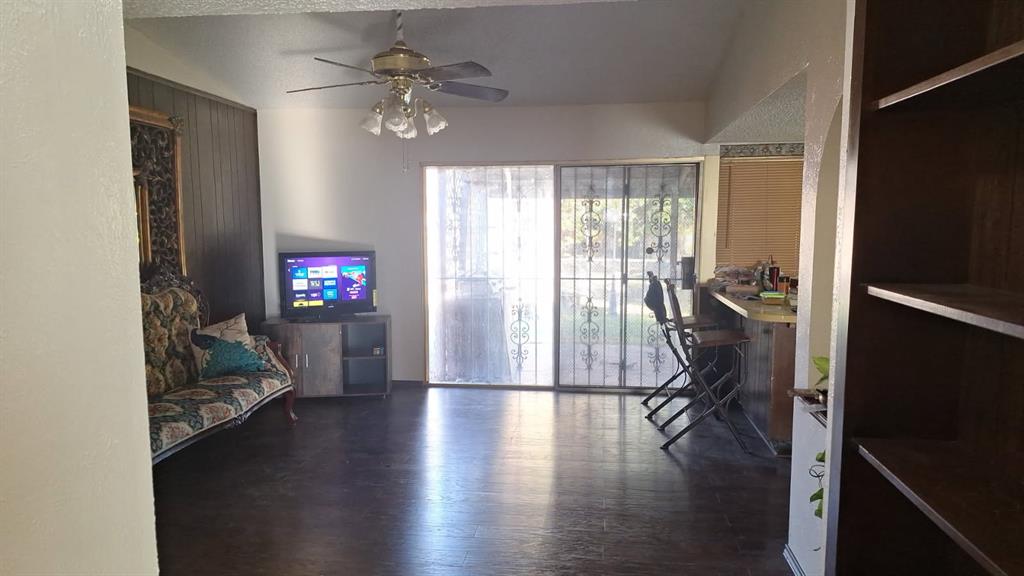 Lake Park Village 01 - Residential