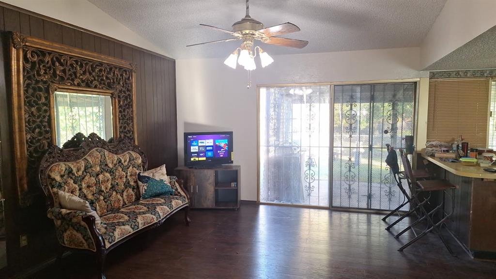 Lake Park Village 01 - Residential