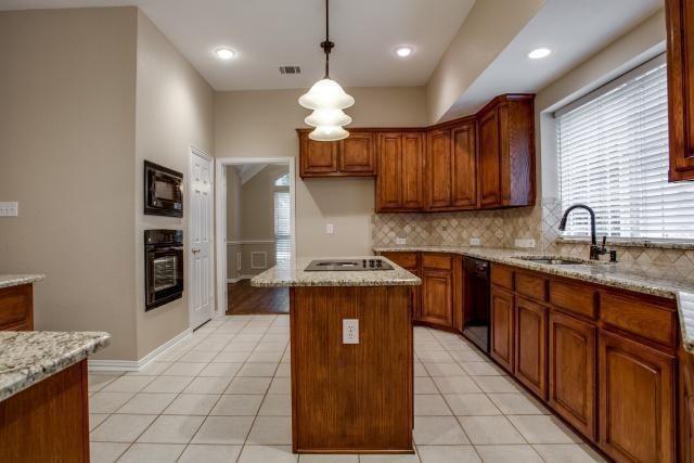 Wellington At Preston Meadows Ph III - Residential Lease