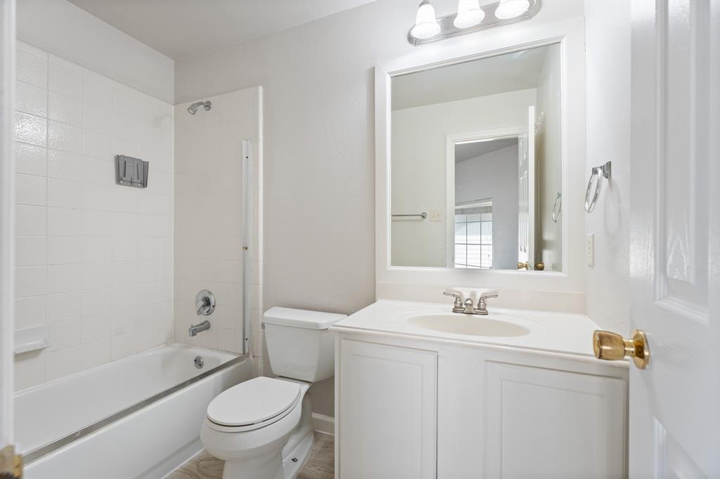 Charleston Commons 01 - Residential Lease