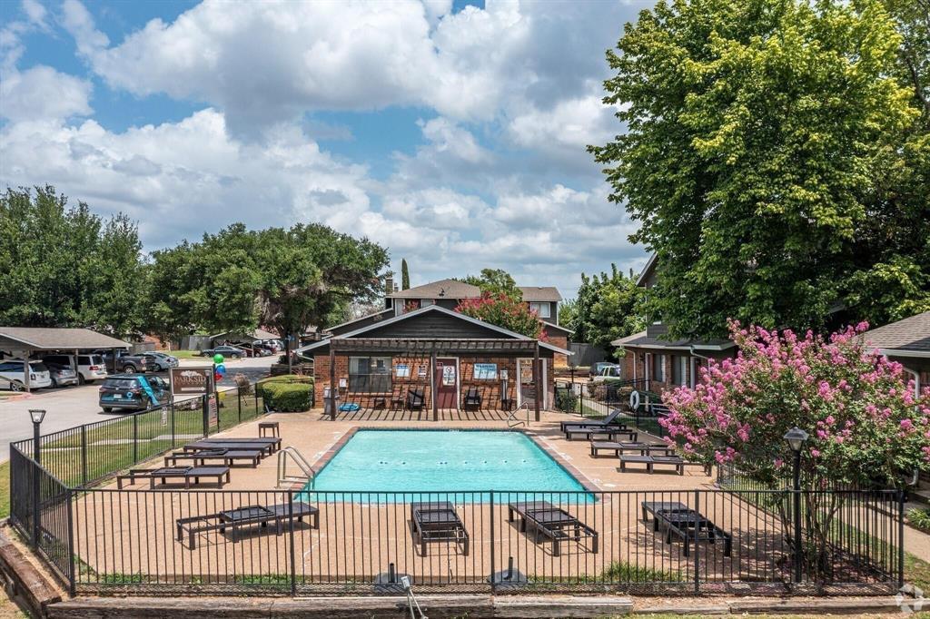 Parkside Condos - Residential