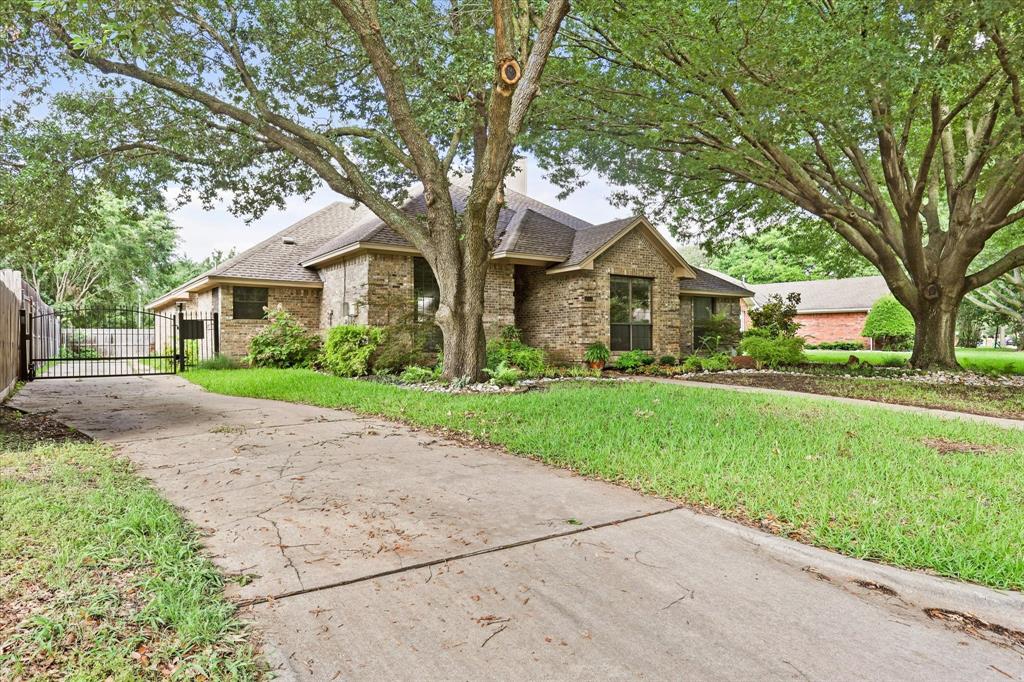 1514 Pickwick Lane