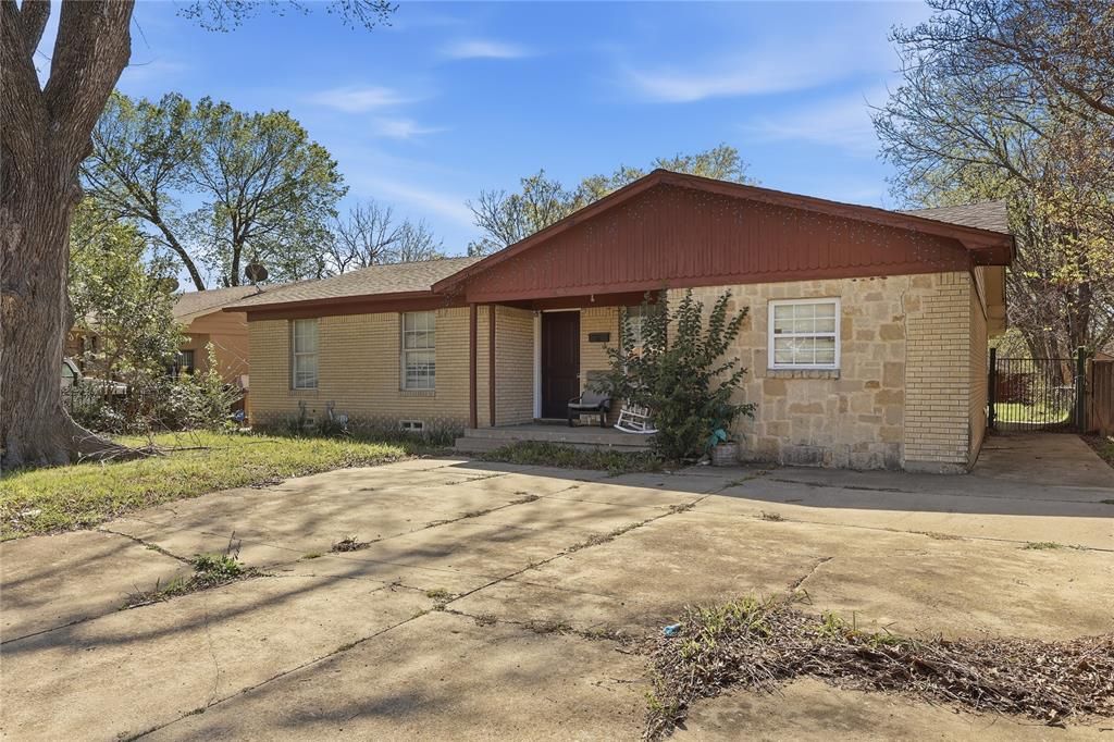 Photo of 8719 Freeport Drive, Dallas, TX 75228 (MLS # 21213581)