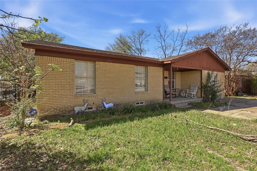 Photo of 8719 Freeport Drive, Dallas, TX 75228 (MLS # 21213581)