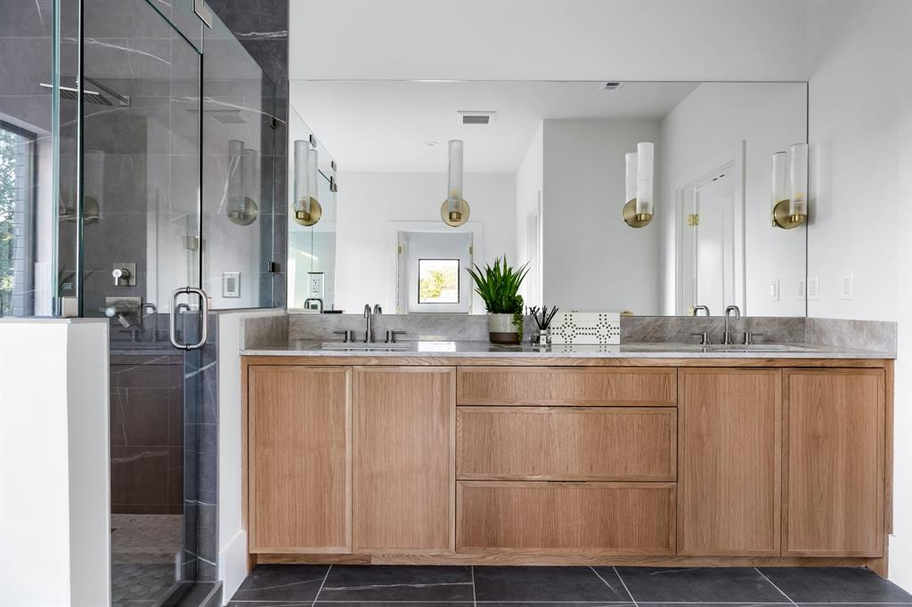 Williams-Caruth Terrace - Residential