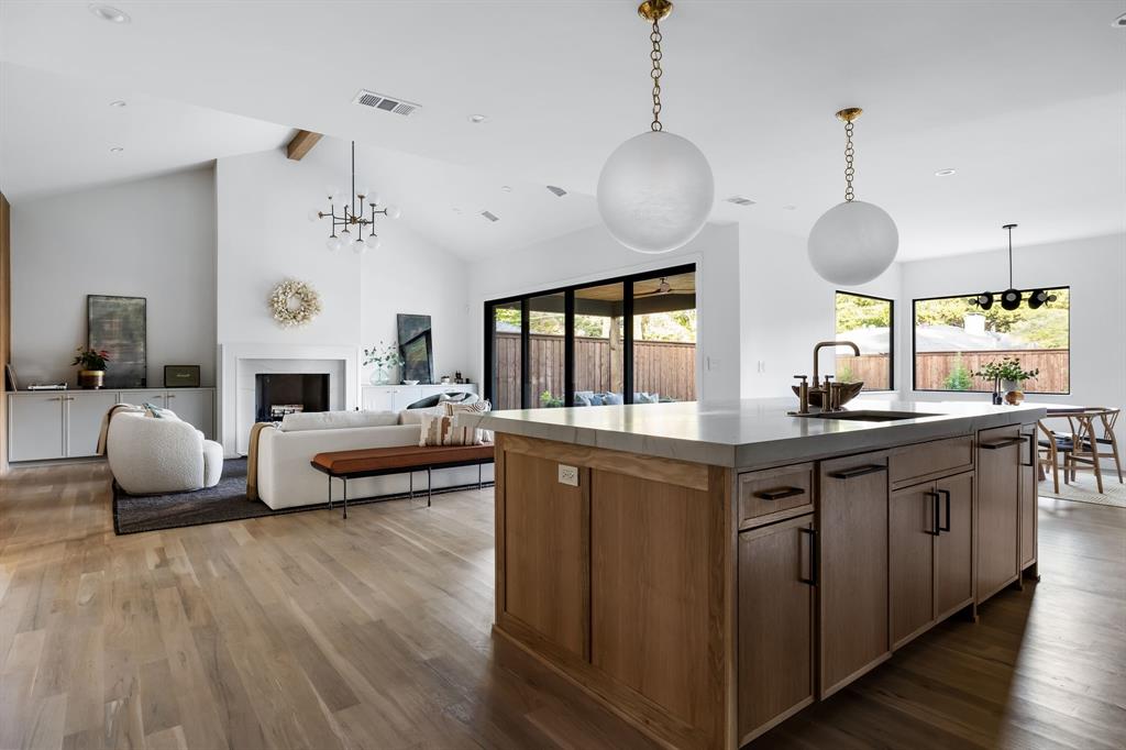 Williams-Caruth Terrace - Residential