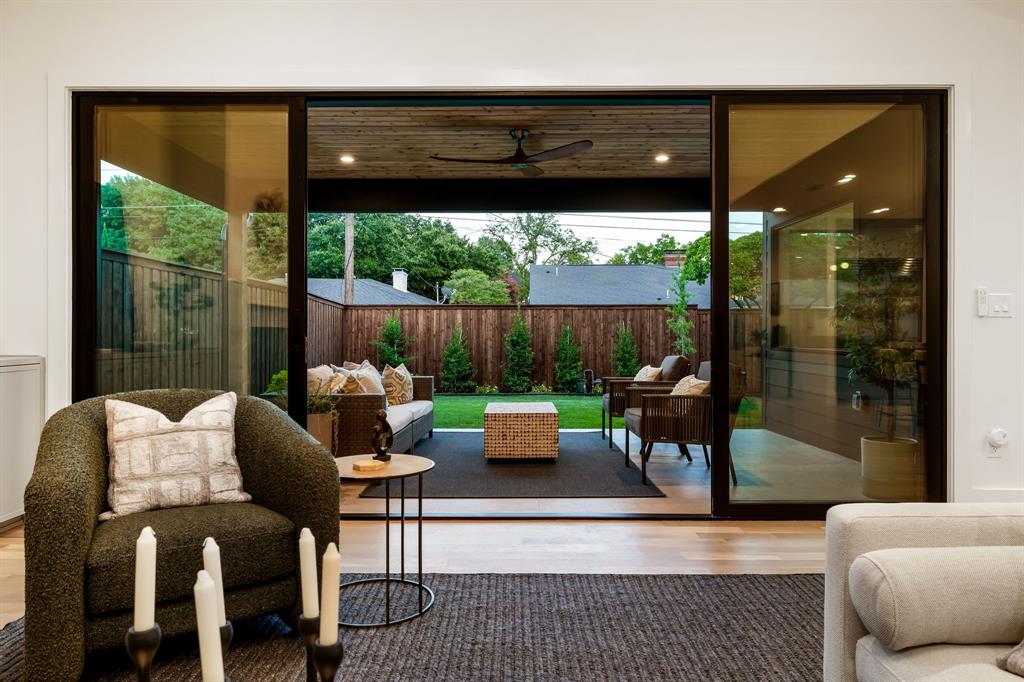 Williams-Caruth Terrace - Residential