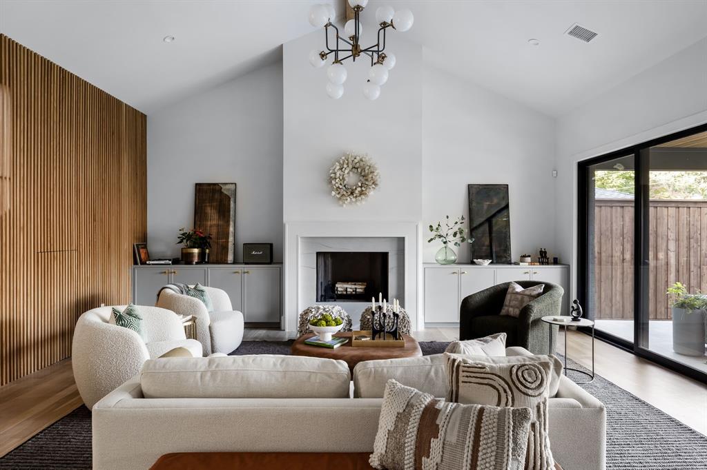 Williams-Caruth Terrace - Residential