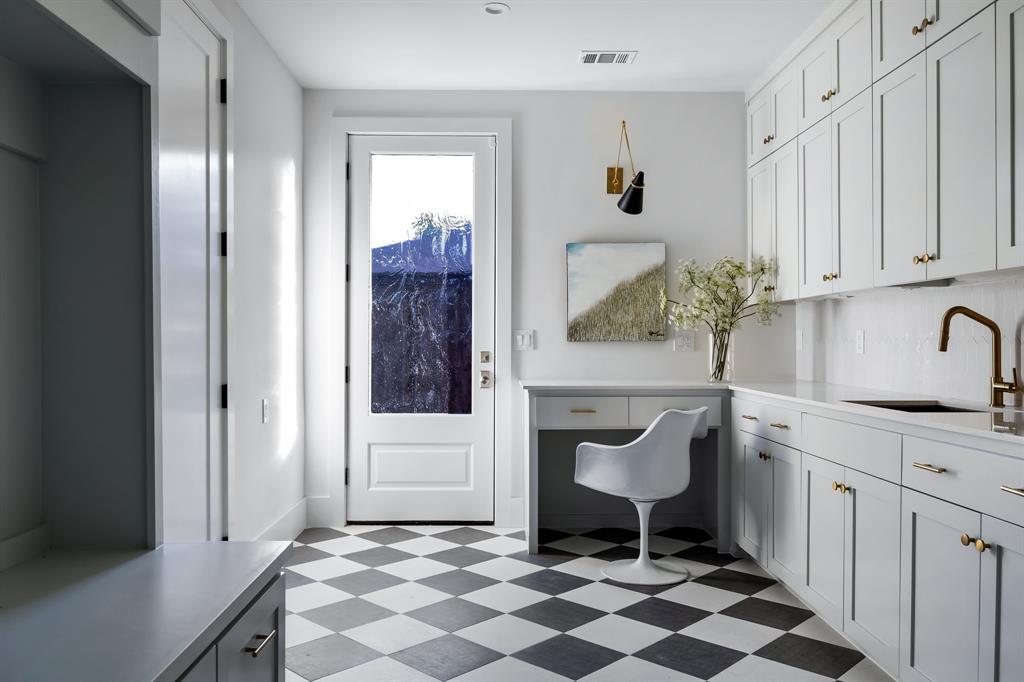 Williams-Caruth Terrace - Residential