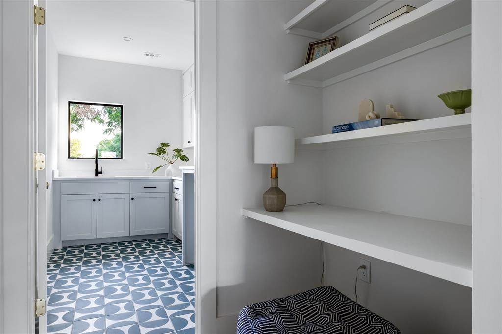 Williams-Caruth Terrace - Residential