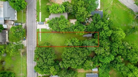 209 E College Street Sherman TX 75090