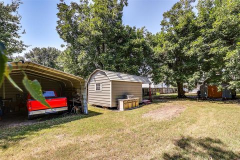 A home in Terrell